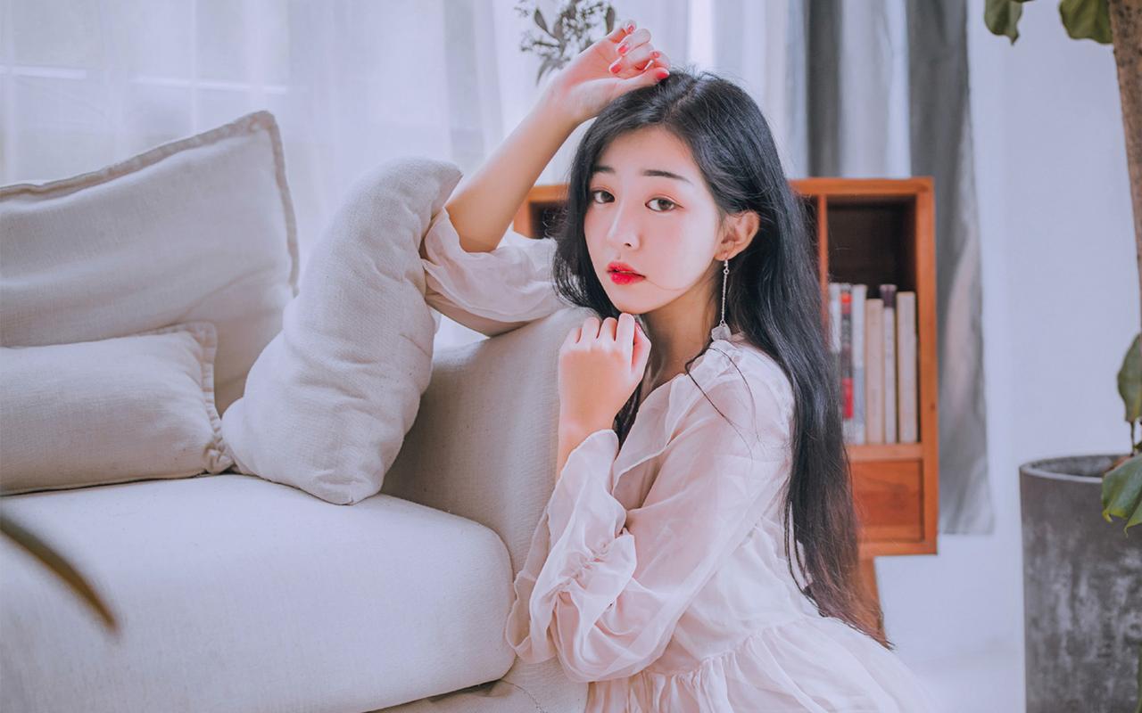 京津冀地区精品盆景吸引市民参观